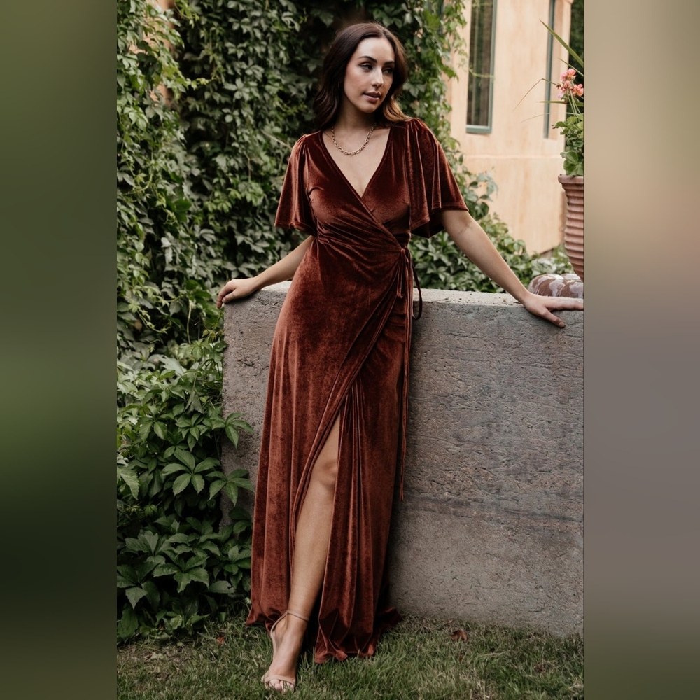 BALTIC BORN Meghan Velvet Wrap Maxi Dress Bronze Medium NWT - Picture 3 of 12